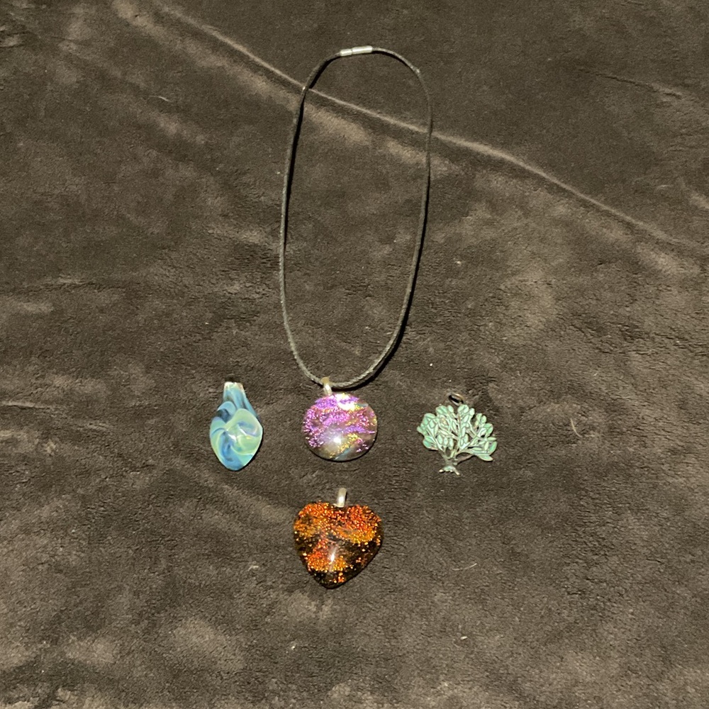 Elegant Multicolor Pendant Necklace Set